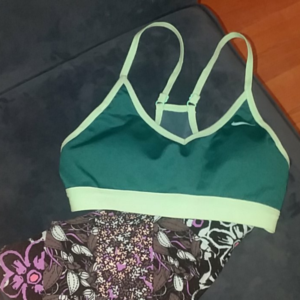 Set Nike sportsbra & lula Roe leggings